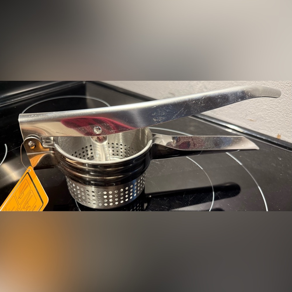 🆕 Stainless Steel Potato Ricer by Homebistro. - Picture 4 of 6